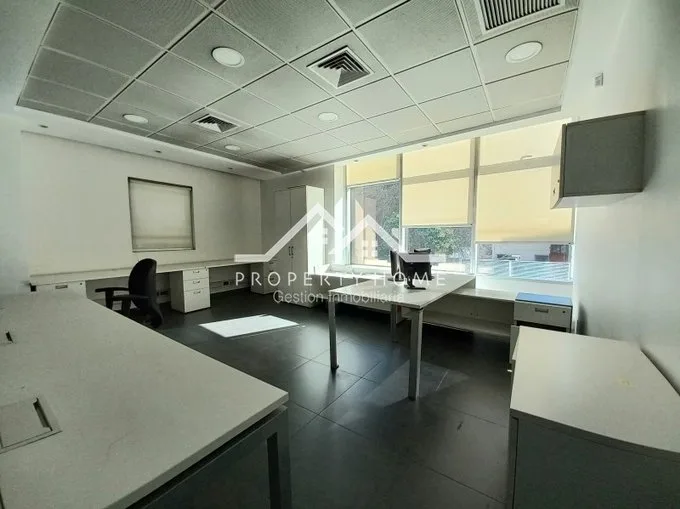 Arriendo de Oficina en Providencia, Espaciosa y moderna a pasos metro mmontt providencia