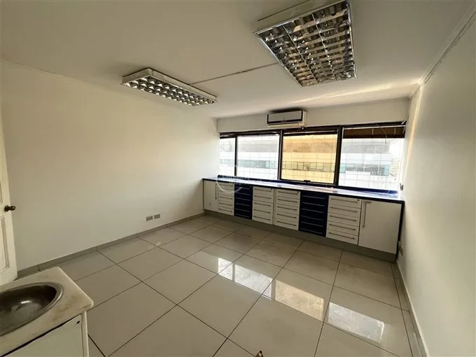 Arriendo de Oficina en Providencia, Metro salvador