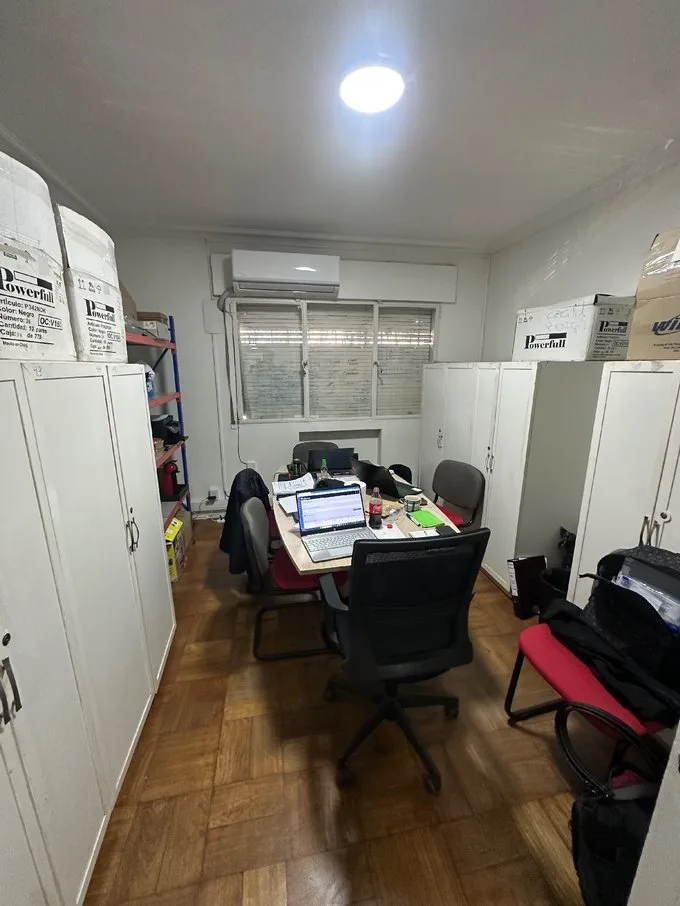 Arriendo de Oficina en Providencia, Oficina a pasos del metro 8Privados (120075)