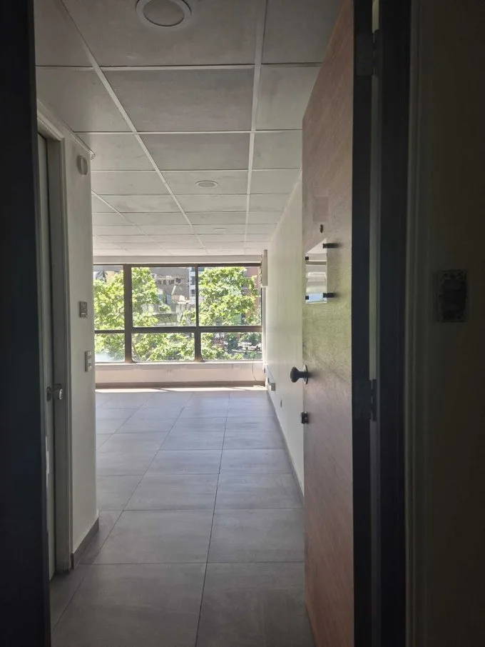 Arriendo de Oficina en Providencia, Oficina a pasos metro pedro de valdivia