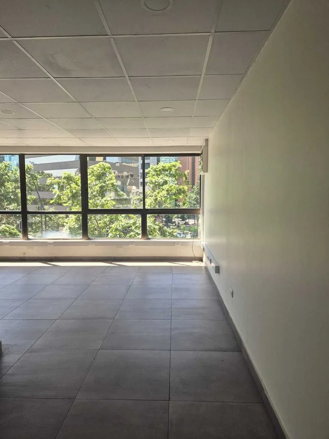 Arriendo de Oficina en Providencia, Oficina a pasos metro pedro de valdivia