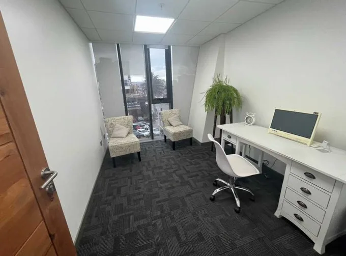 Arriendo de Oficina en Temuco, Arriendo comodas oficinas . Av. Alemania.Temu (75387)