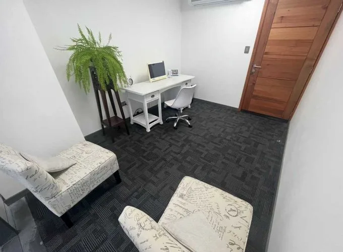 Arriendo de Oficina en Temuco, Arriendo comodas oficinas . Av. Alemania.Temu (75387)