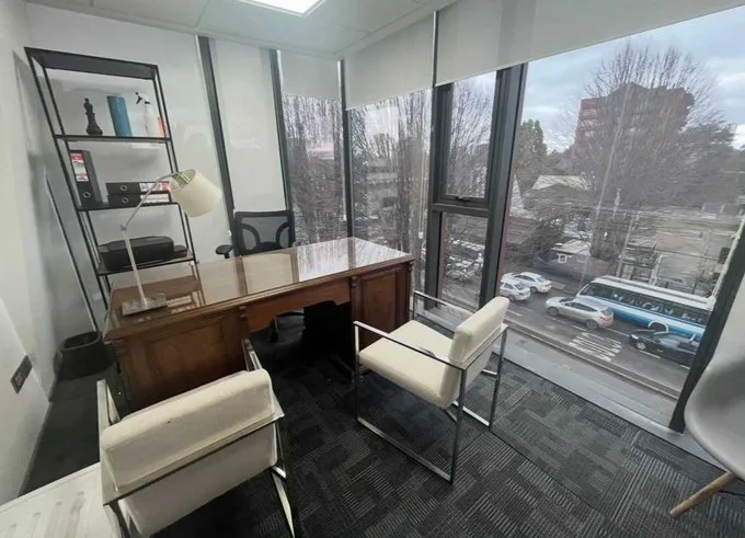 Arriendo de Oficina en Temuco, Arriendo comodas oficinas . Av. Alemania.Temu (75387)