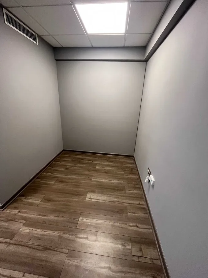 Arriendo de Oficina en Temuco, Arriendo de oficina y estacionamiento. Temuco (69818)