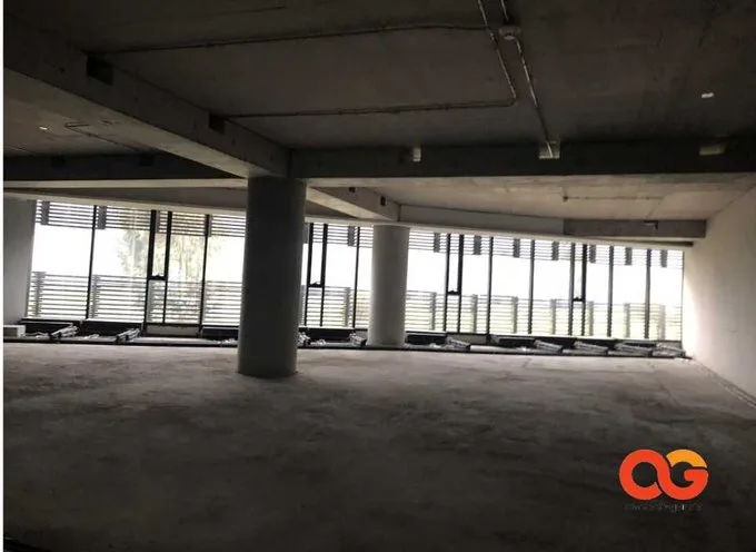 Arriendo de Oficina en Vitacura, Edificio lo recabarren/ oficina 208 m2 (100238)