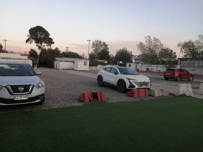 Arriendo de Terreno Industrial en Maipú, Terreno con 2 salidas, oficinas, baños (113720)