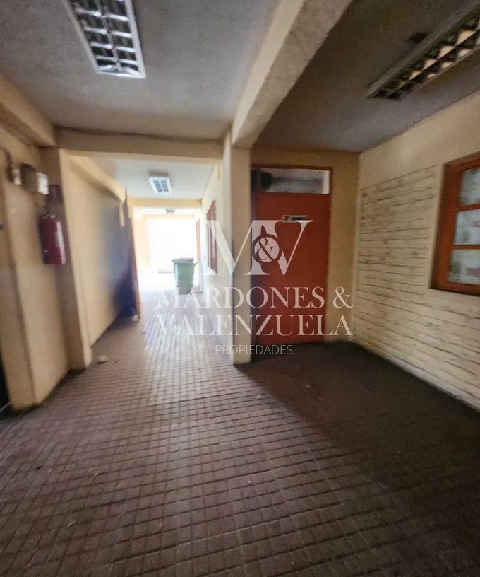 Arriendo de Terreno Industrial en Renca, Oportunidad comercial. Más de 530 m2 const. (127541)