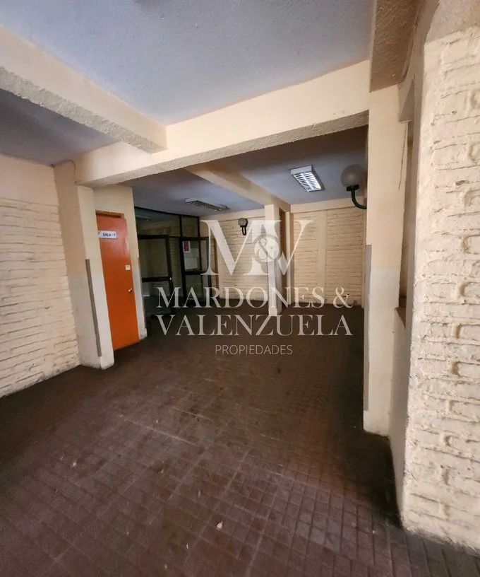 Arriendo de Terreno Industrial en Renca, Oportunidad comercial. Más de 530 m2 const. (127541)