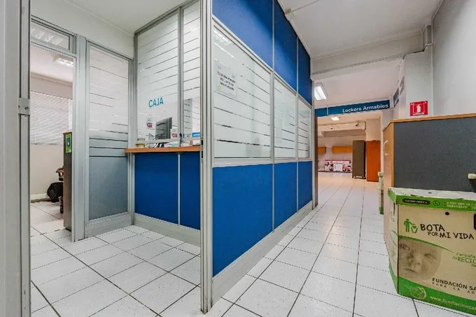 Arriendo de Terreno Industrial en Santiago, Oportunidad en Santiago Galpón de 2.107 m2 (109052)