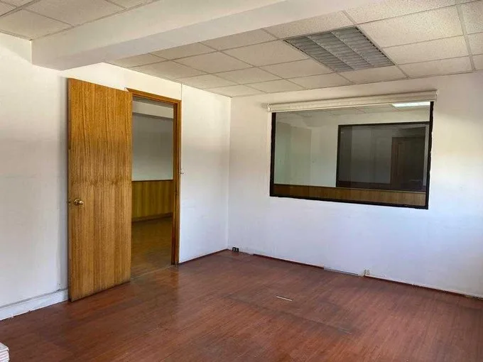 Arriendo de Oficina en Providencia, Amplia Oficina Metro Salvador (125929)
