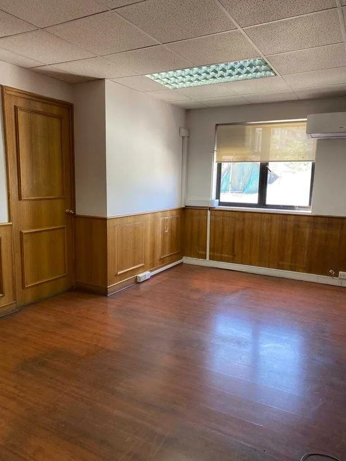 Arriendo de Oficina en Providencia, Amplia Oficina Metro Salvador (125929)