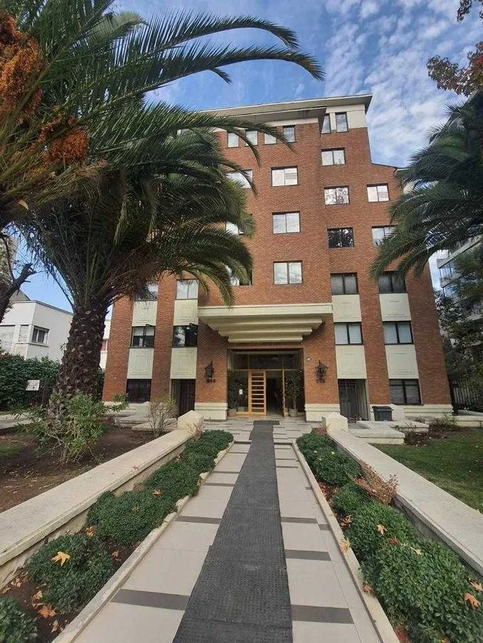 Arriendo de Oficina en Providencia, Amplia Oficina Metro Salvador (125929)