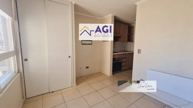 Arriendo de Departamento en Estación Central, Metro ecuador (bc1816)