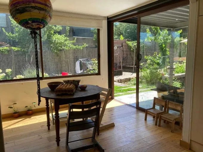 Arriendo de Casa en La Reina, Espectacular casa, áreas verdes, condominio (94927)