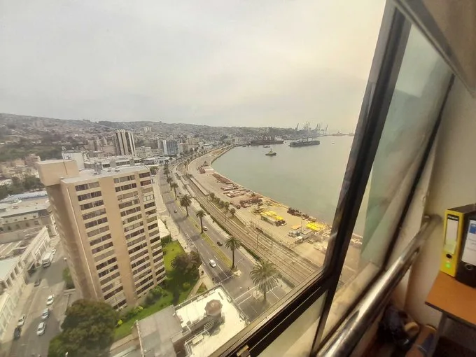Arriendo de Oficina en Valparaíso, La mejor vista al mar desde pisos 21 y 22 (127550)
