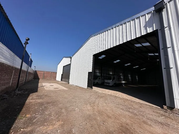 Arriendo de Terreno Industrial en Lampa, A estrenar!!! galpón de 600 mts2 (100688)