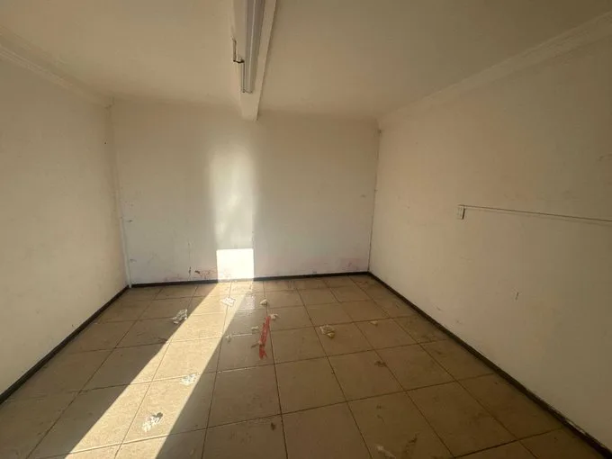 Arriendo de Terreno Industrial en Quinta Normal, Amplia propiedad industrial en arriendo (118024)