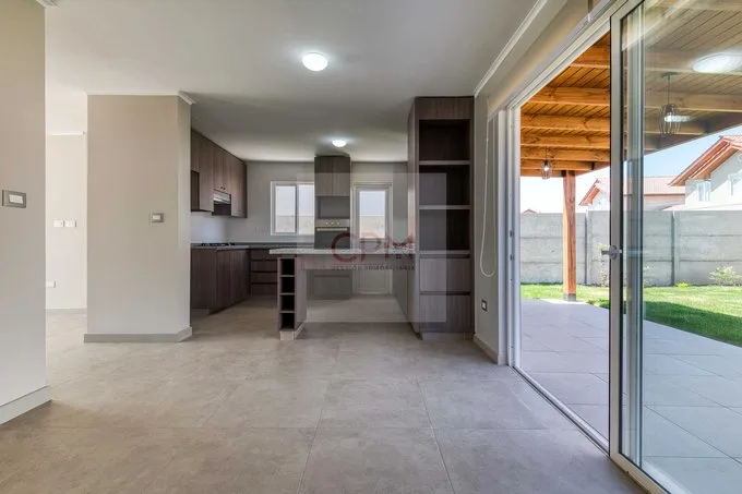 Arriendo de Casa en Lampa, Se arrienda gran casa de 3D-2B Estacionamient