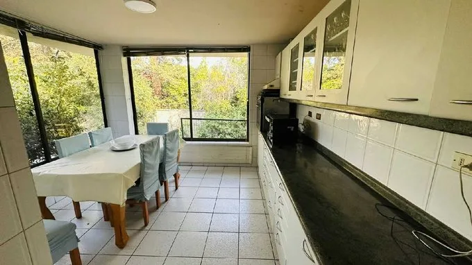 Arriendo de Casa en Lo Barnechea, Hermosa casa en arriendo en La Dehesa,