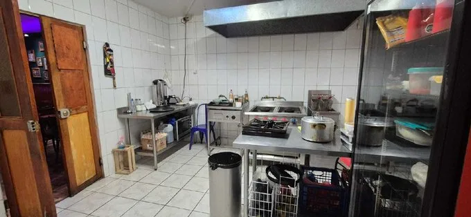 Arriendo de Local Comercial en Calama, Arriendo Restaurante Funcionando Central