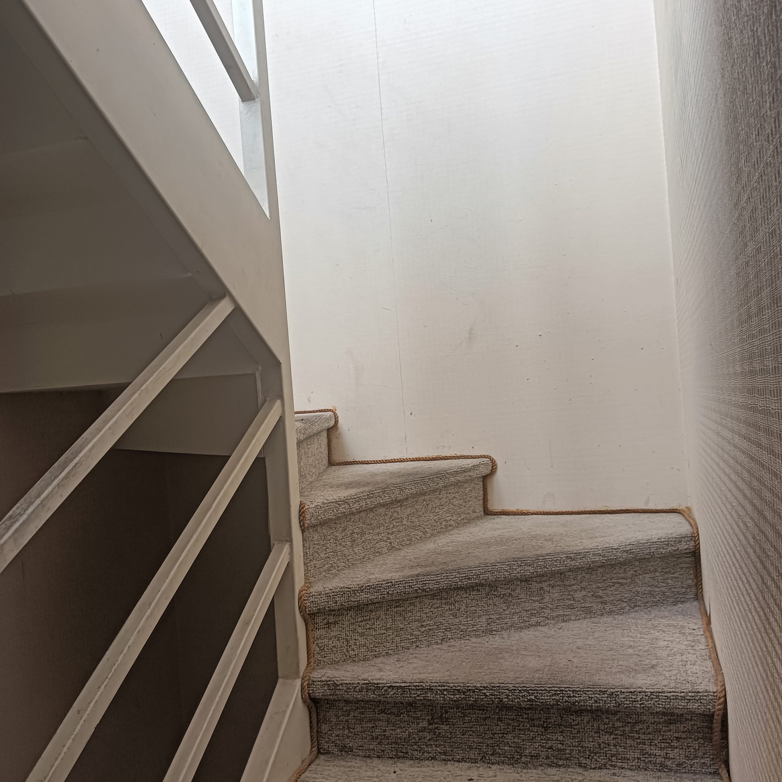 Se arrienda hermosa casa en condominio, directo, 3d, 2b y medio, 2 estacionamientos, seguridad 24/7