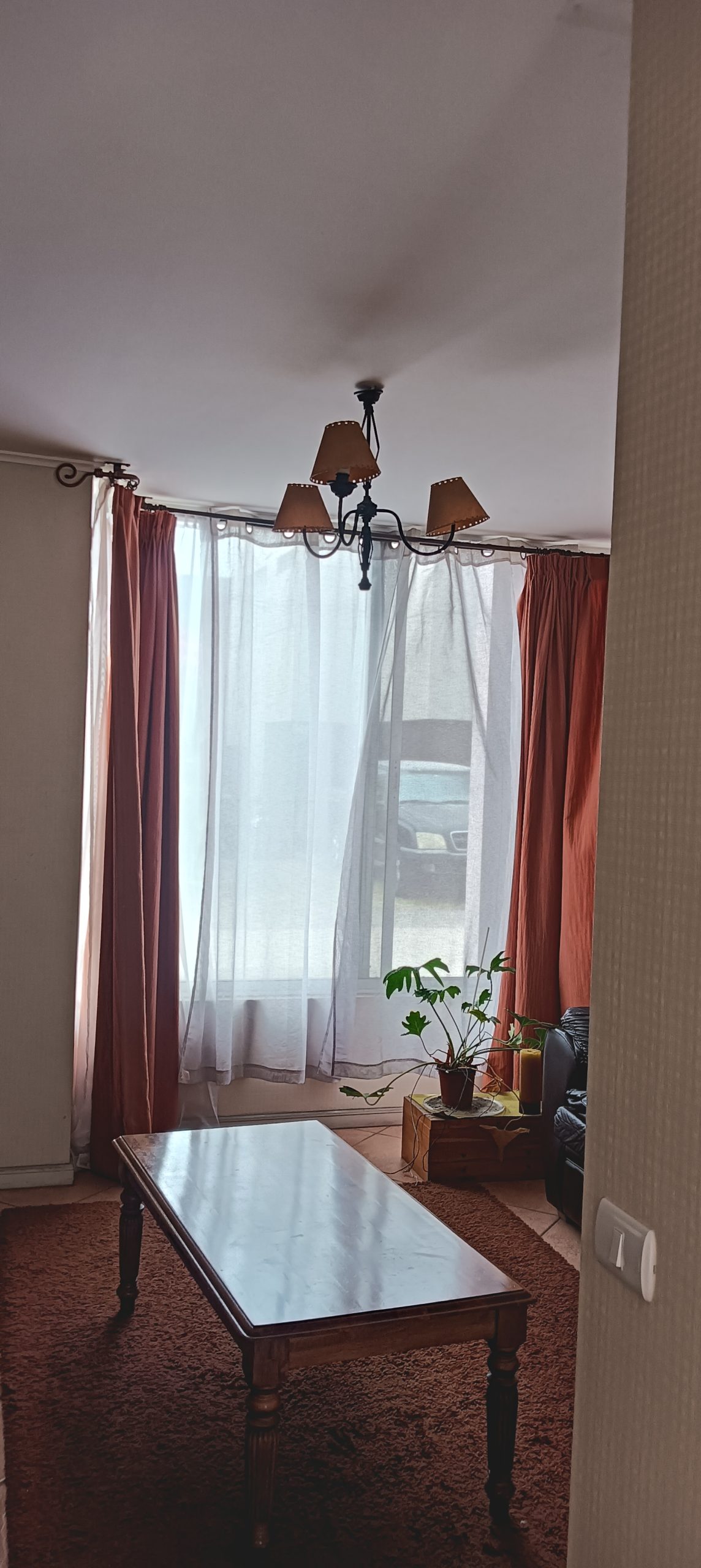 Se arrienda hermosa casa en condominio, directo, 3d, 2b y medio, 2 estacionamientos, seguridad 24/7