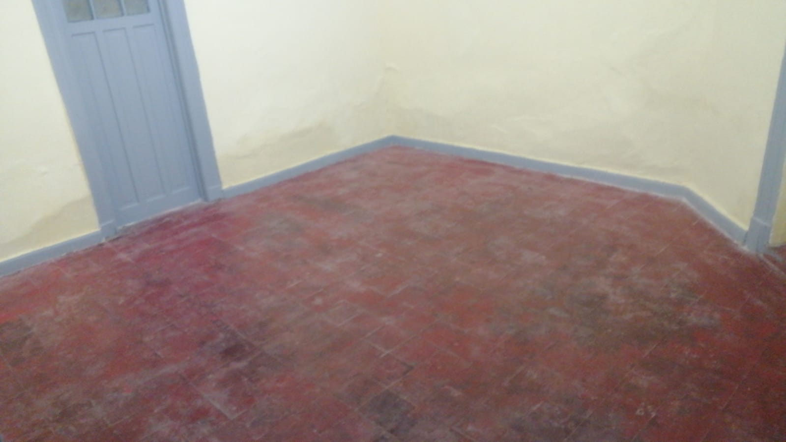 Se arriende habitación en casa tranquila de familia