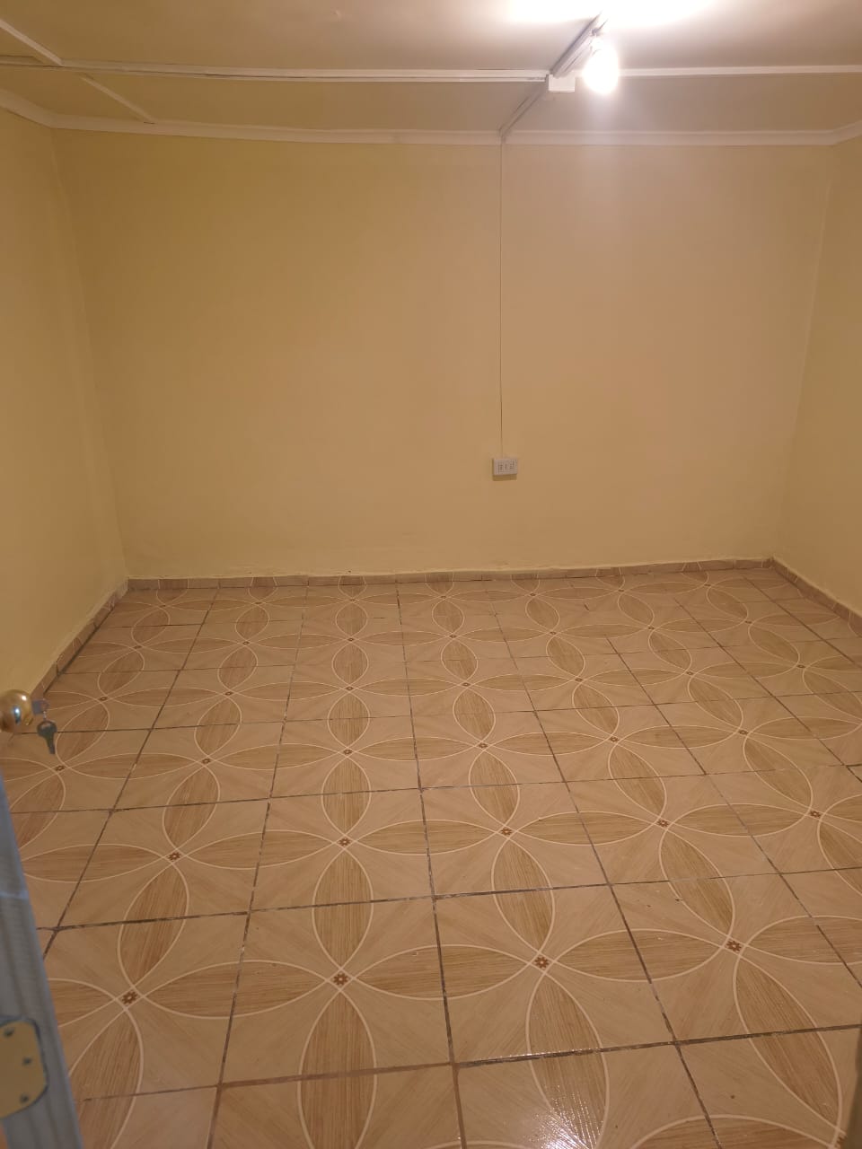Se arrienda casa interior para 2 personas que estén trabajando