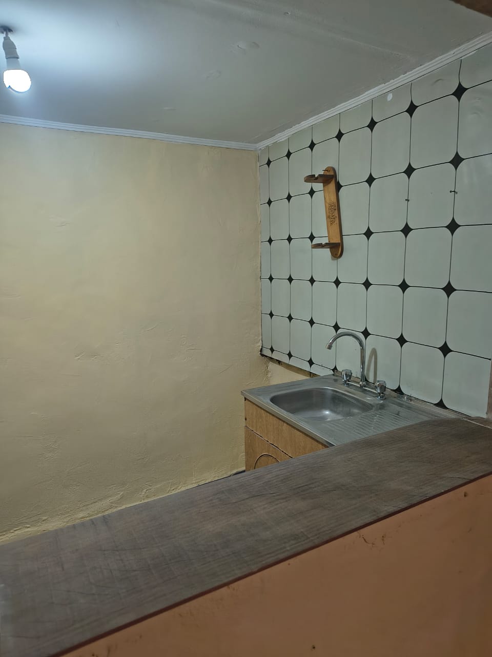 Se arrienda casa interior para 2 personas que estén trabajando