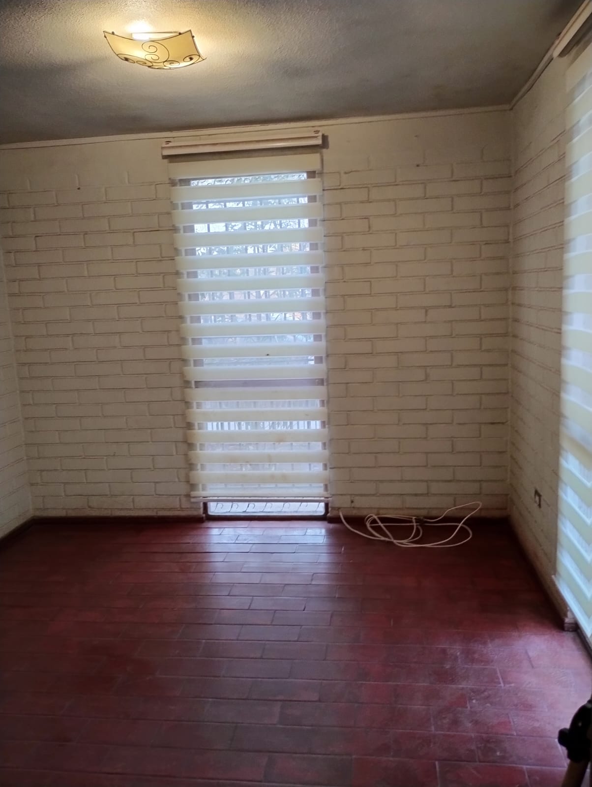 ARRIENDO INMUEBLE UBICADO EN PJE EMBALSE CAREN, A PASOS DEL JUMBO, EASY, INTERSALUD