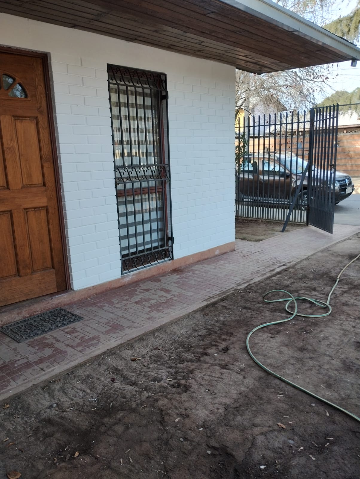 ARRIENDO INMUEBLE UBICADO EN PJE EMBALSE CAREN, A PASOS DEL JUMBO, EASY, INTERSALUD