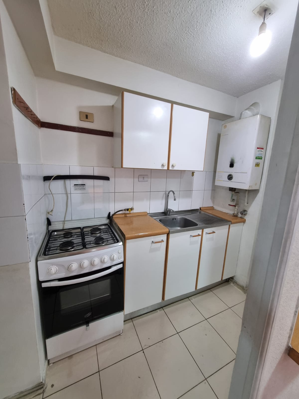Arriendo excelente ubicación a pasos del metro santa lucía