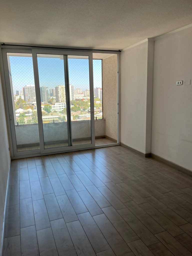 Arriendo Departamento 2D + 1B con Estacionamiento propio a pasos del metro Departamental