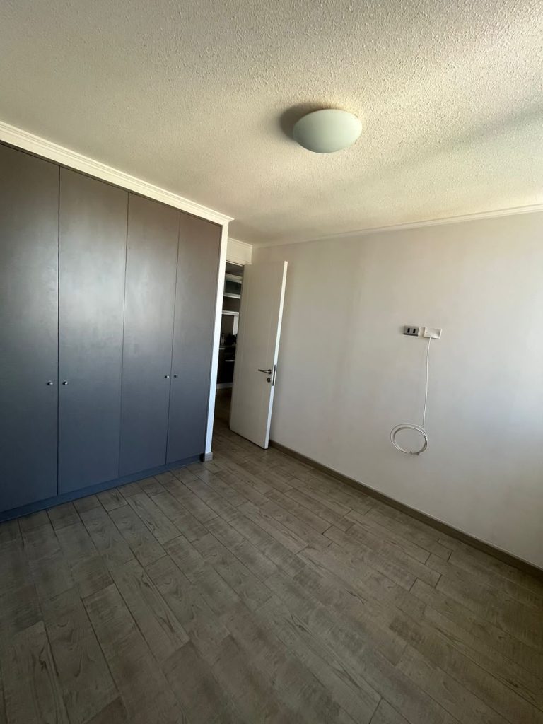 Arriendo Departamento 2D + 1B con Estacionamiento propio a pasos del metro Departamental