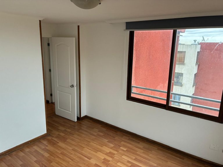 Arriendo Depto 3D/2B, 77m², Terraza y Vista a la Cordillera – Cond. Ciudad del Este, Puente Alto