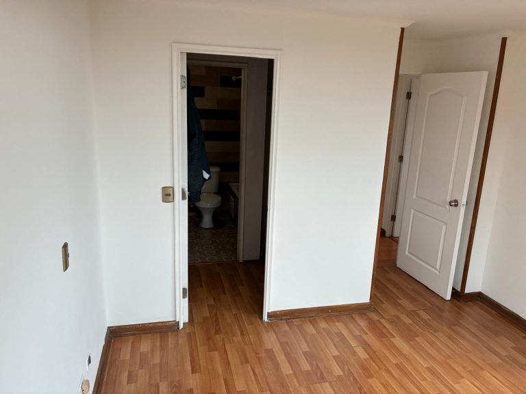 Arriendo Depto 3D/2B, 77m², Terraza y Vista a la Cordillera – Cond. Ciudad del Este, Puente Alto