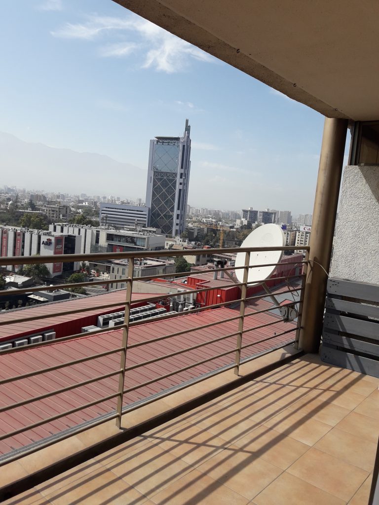 Hermoso departamento con vista a Cerro San Cristobal , Cordilera y Parque forestal