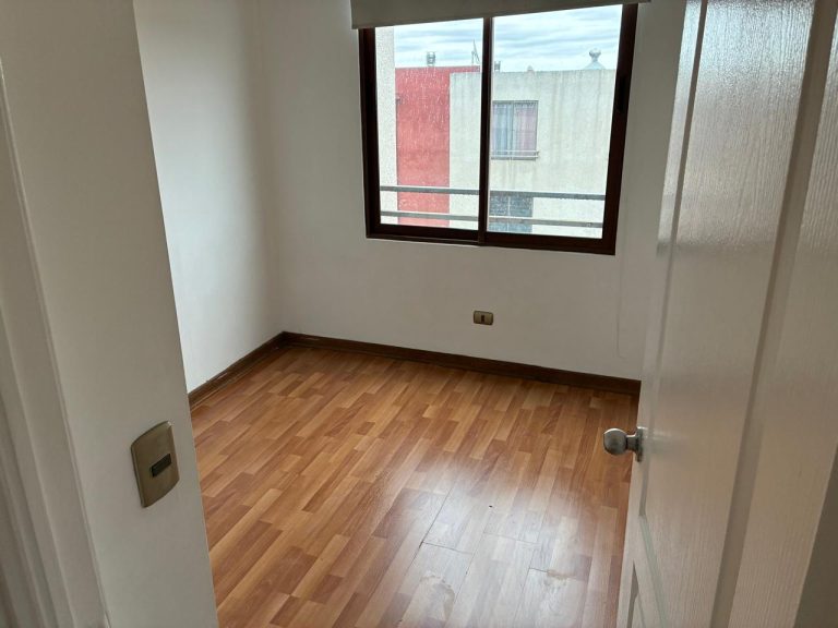 Arriendo Depto 3D/2B, 77m², Terraza y Vista a la Cordillera – Cond. Ciudad del Este, Puente Alto