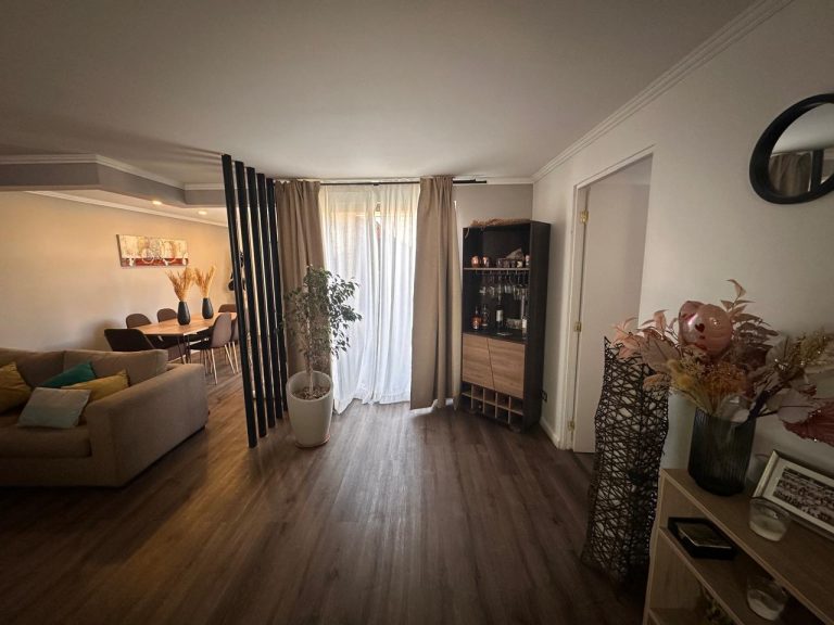 HERMOSA Y COMODA CASA EN CONDOMINIO LAS FLORES EN CIUDAD DE LOS VALLES. CON AIRE ACONDICIONADO.
