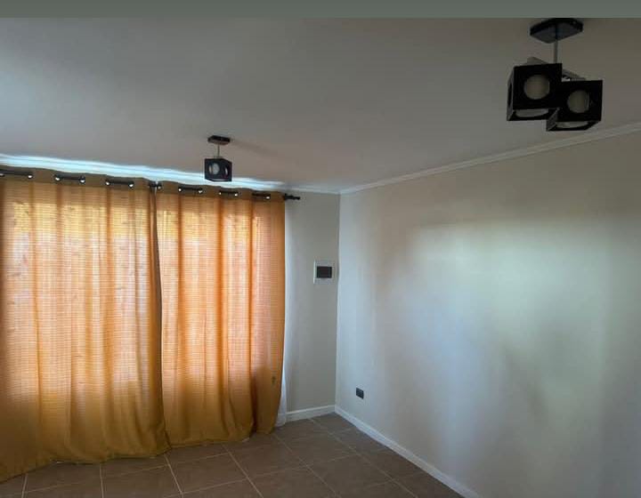 Hermosa casa semi nueva en arriendo