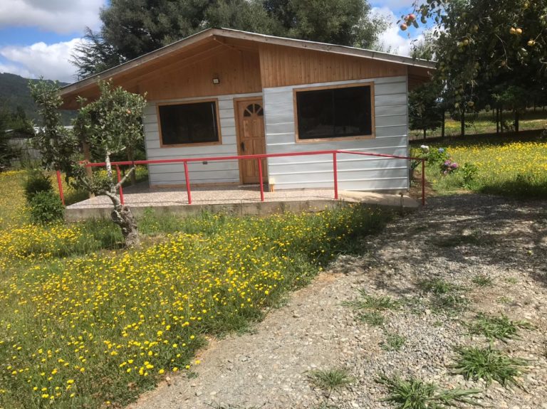 ARRIENDO CASA EN HUELLAHUE A 5KM DE PANGUIPULLI