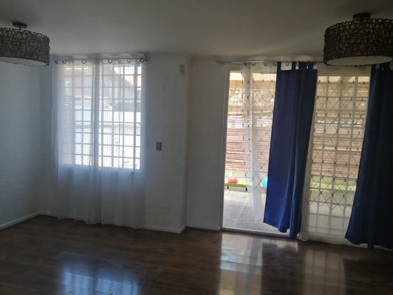 Casa 3D 2B con Amplio Patio en Casas del Valle