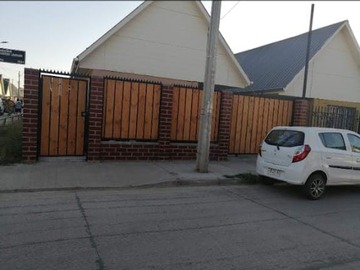 Hermosa casa semi nueva en arriendo