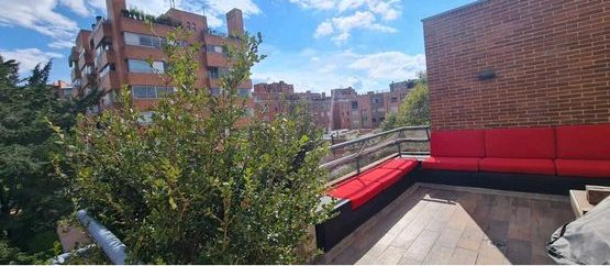 Arriendo apartamento duplex en Galerias