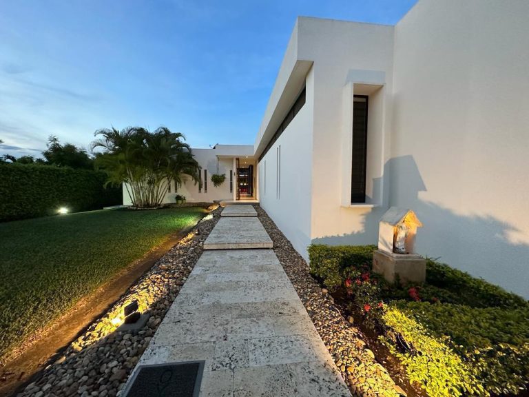 Impresionante casa en arriendo en Anapoima por días