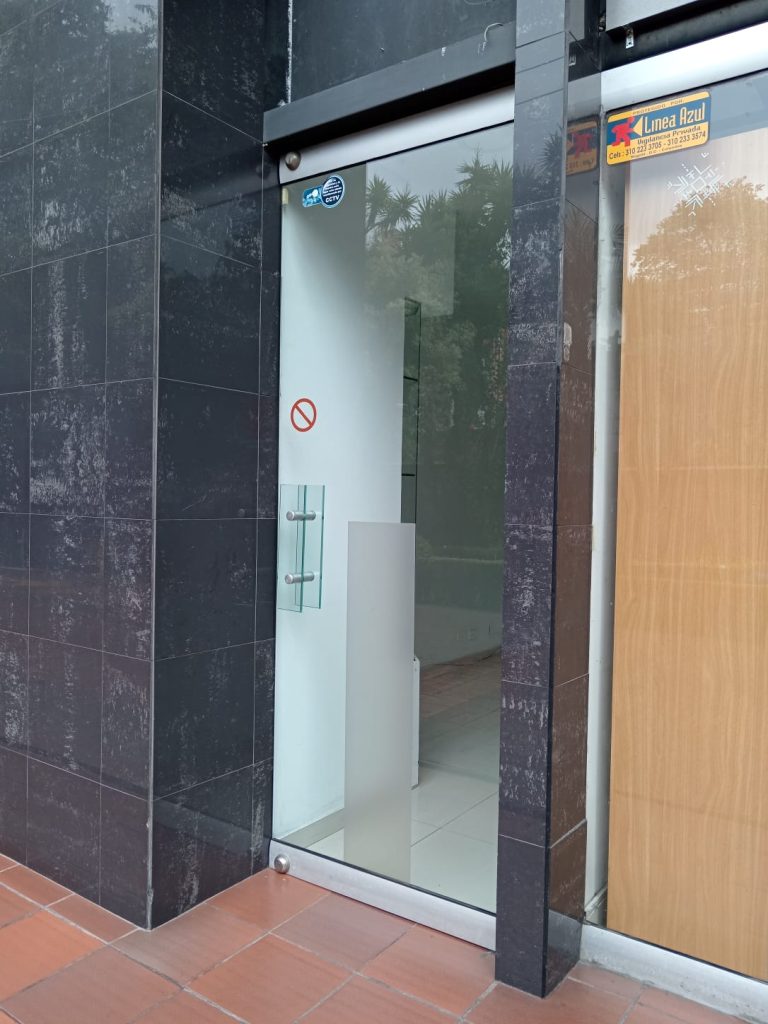 Local Comercial en Arriendo en Centro Empresarial Chicó