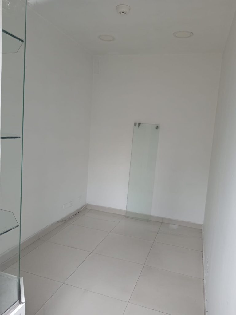 Local Comercial en Arriendo en Centro Empresarial Chicó