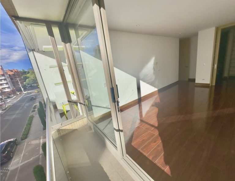 casa espaciosa y con carácter en el corazón de la ciudad