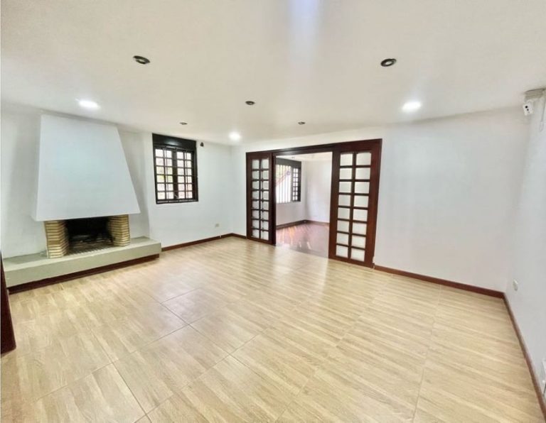 Arrienda casa en Santa Bárbara